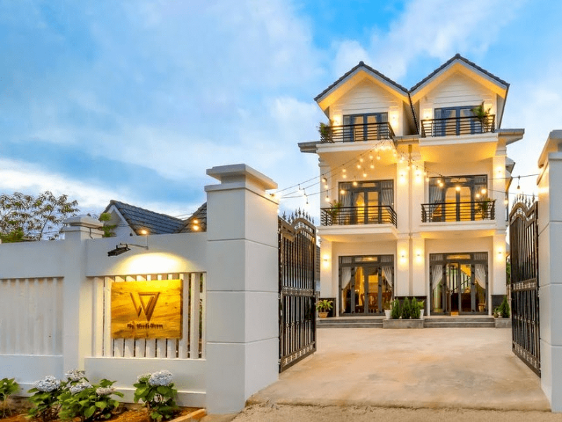 Bán Khách sạn, Bùi Thị Xuân, Thị trấn Lạc Dương